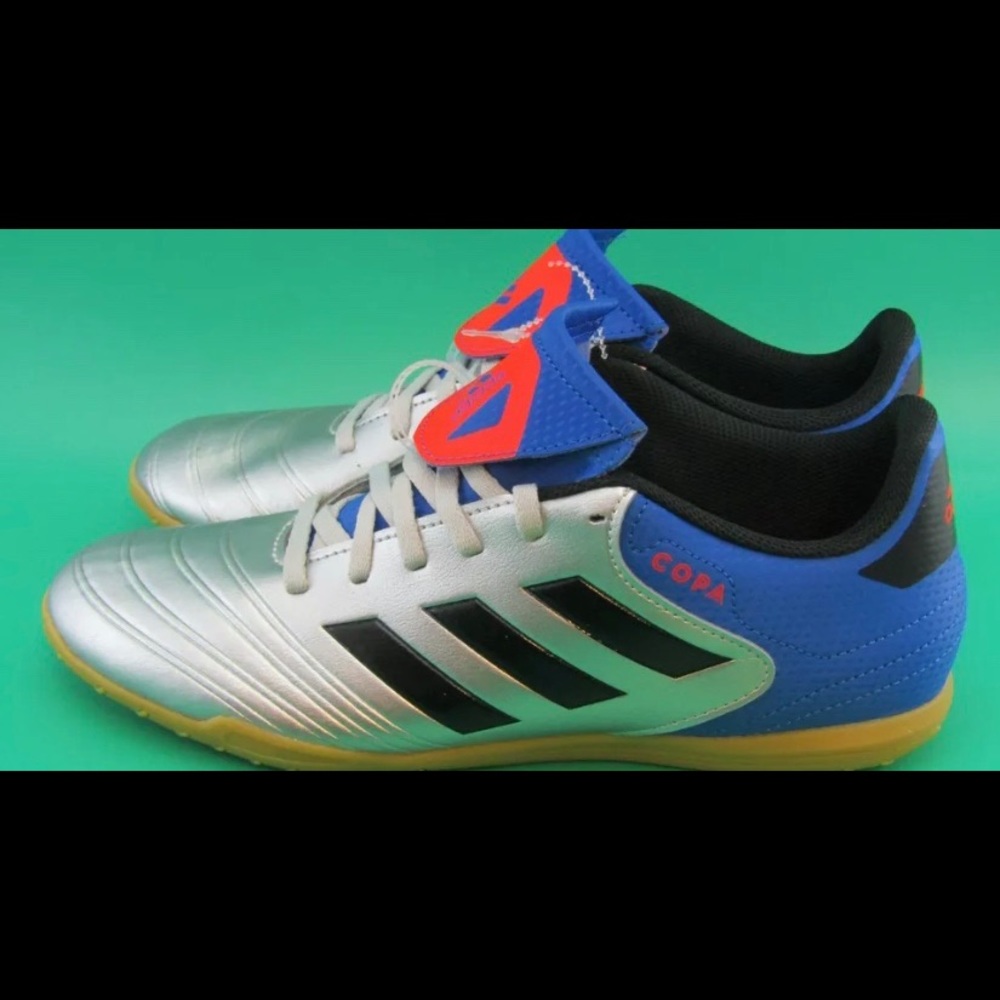 Adidas Sz 7 Copa Tango 18.4 INdoor soccer shoes